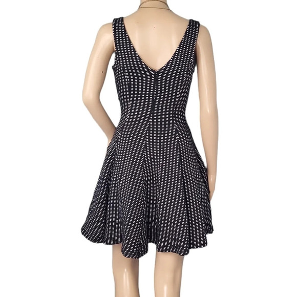 Zara Woman Black Dash Sleeveless Skater Dress - Picture 2 of 3